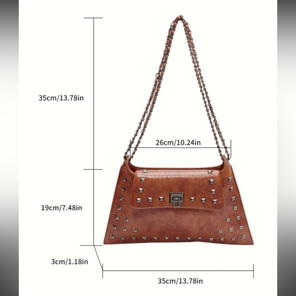 Studded flap chain shoulder bag - Picture 5 of 11